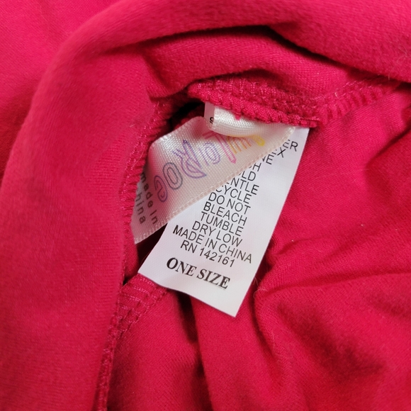 Used Lularoe Leggings Red and Geometric Bundle - Picture 2 of 3